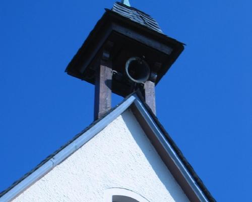 La cloche sonne pour dire au revoir à ND