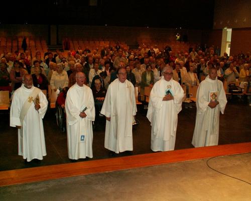 16 mai A - Messe Padre Pio (88)