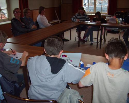 Les enfants s'appliquent.