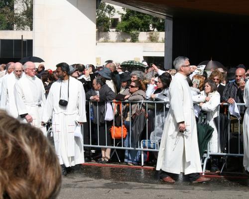 chapelet international et concélébration eucharistique