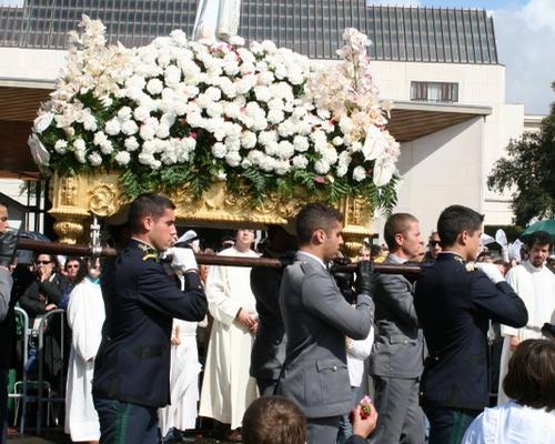 chapelet international et concélébration eucharistique