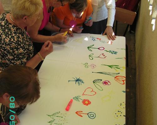 Atelier "Décoration du manteau de la Vierge"