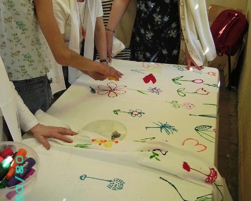 Atelier "Décoration du manteau de la Vierge"