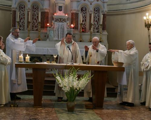 litrgi eeucharisiqu