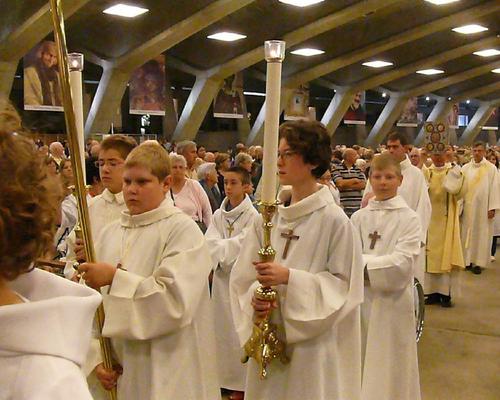 procession_servants