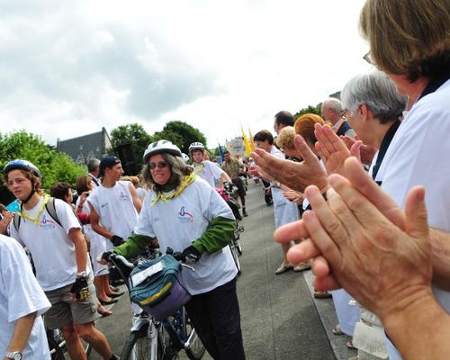 Les cyclistes arrivent