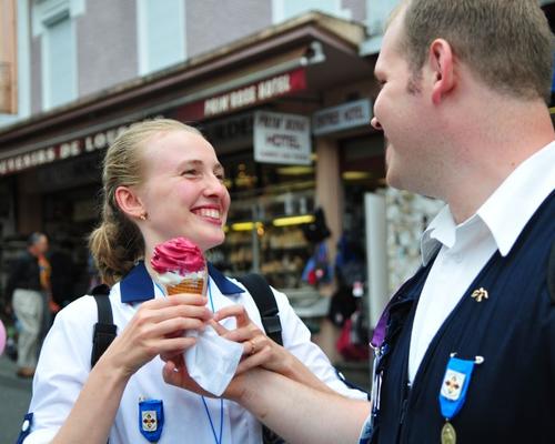 Deux Fiancés et une glace