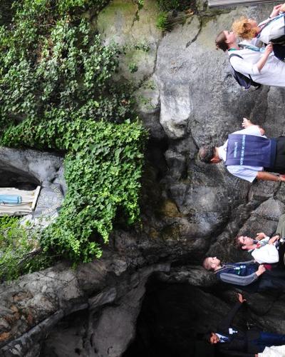Passage à la grotte