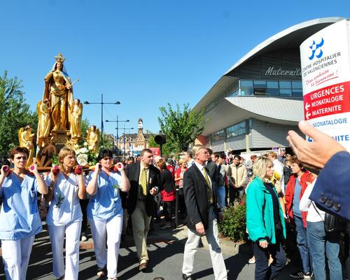 reprise de la Procession