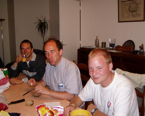 4 h 30, collation à la communauté