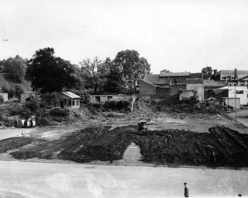 008 Vue des lieux en Juin 1955