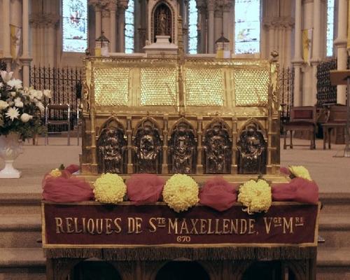 Eucharistie du matin
La châsse