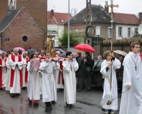22 Procession