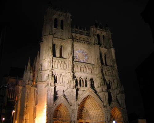 la cathédrale de nuit