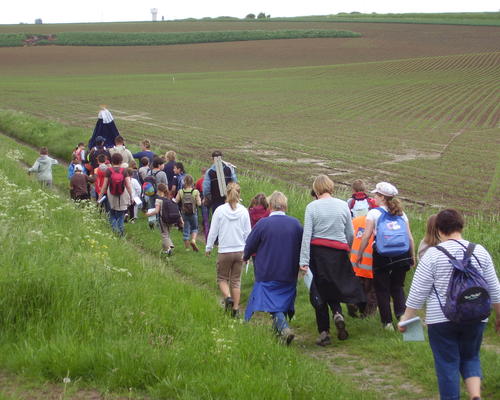 procession lors de la Visitation en mai 2008