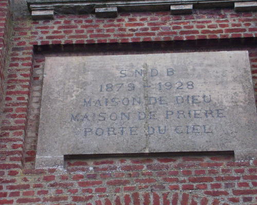 inscription façade