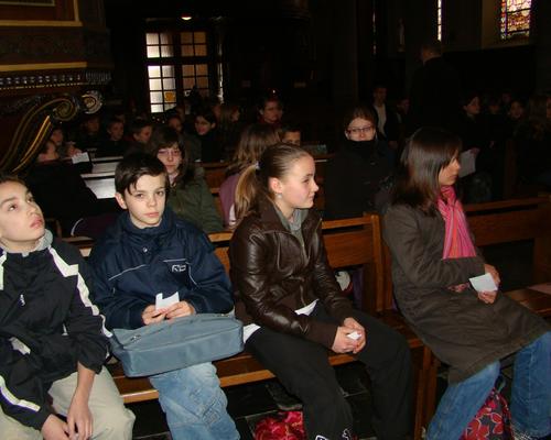à l'église