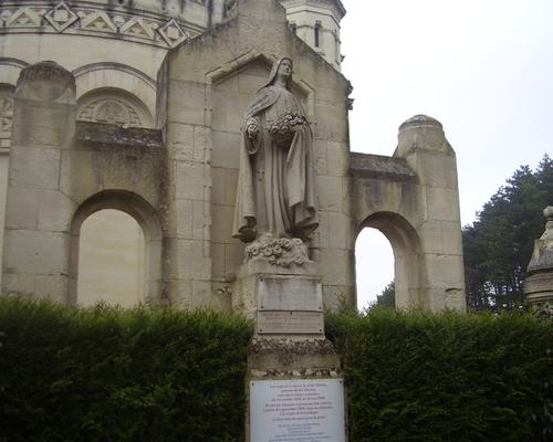 la tombe des parents de Thérèsestation