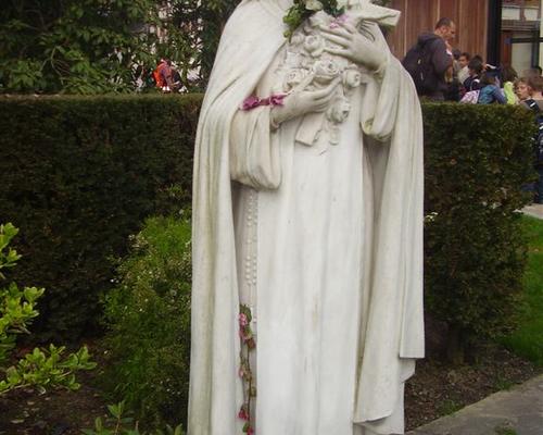 Devant le carmel