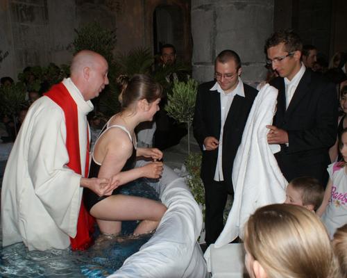 DSC00Pentecôte: baptême des catéchumènes911
