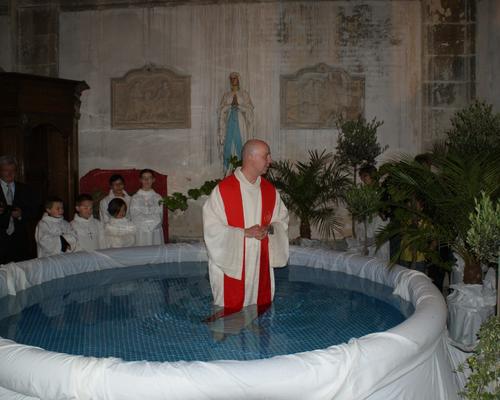 DSC00Pentecôte: baptême des catéchumènes906