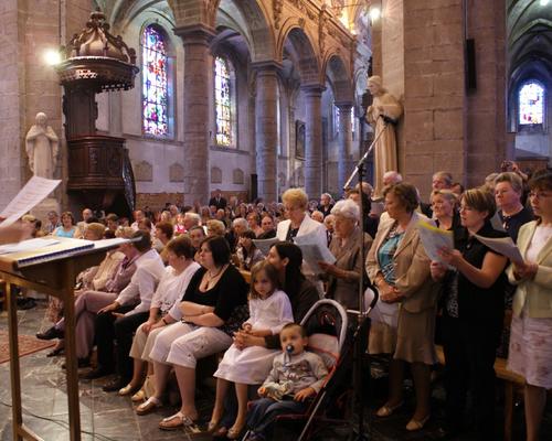 DSC0Pentecôte: baptême des catéchumènes0878