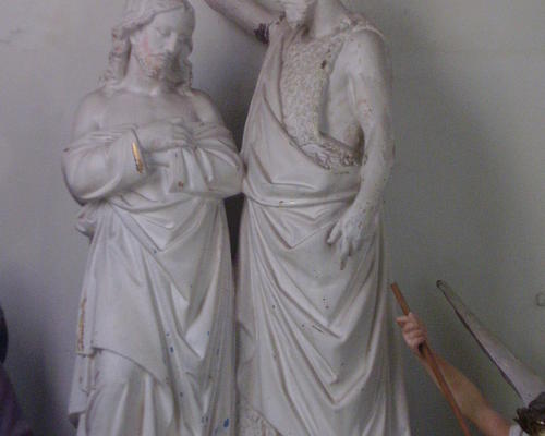 Statue