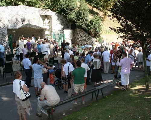 Messe à la Grotte