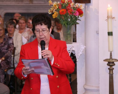 76 Genevieve presente la paroisse
