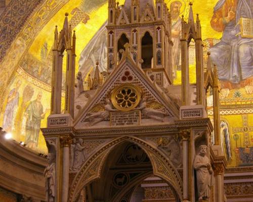 Ciborium gothique