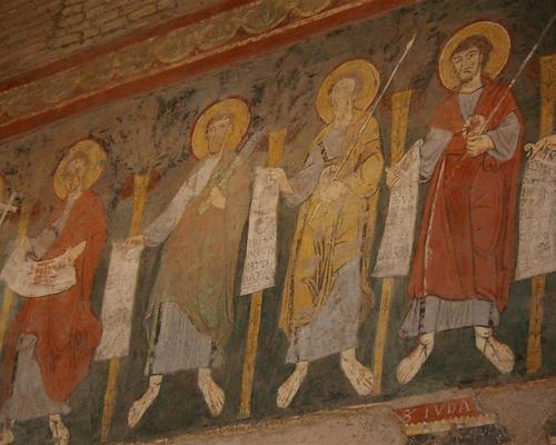 mur cloître