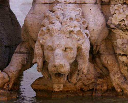 lion fontaine