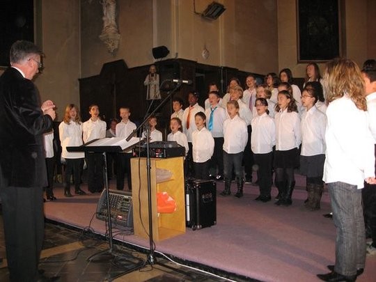 moment_musical_petits_chanteurs_et_chant_Samedi_11