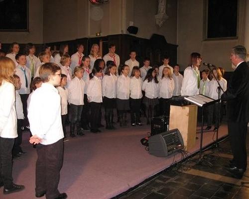 moment_musical_petits_chanteurs_et_chant_Samedi_11
