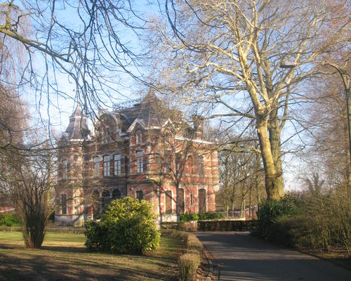 Château de Lorette au milieu d'un parc.
(services municipaux)