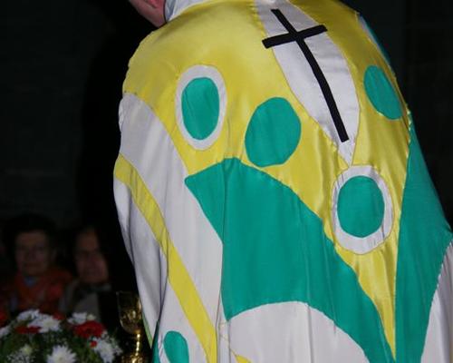 chasuble blanche