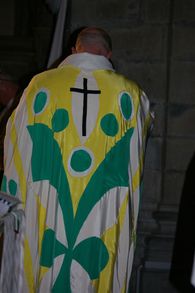 dos chasuble