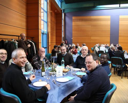 Le repas à la salle des fêtes de Caudry