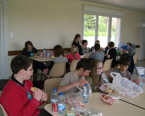 2472 repas