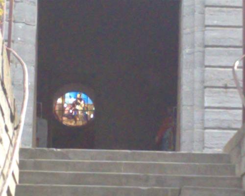 HON (2) eglise Hon