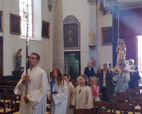 HON (25) retour eglise