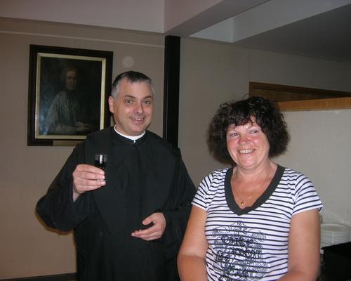1005_Fr Christopher avec Marie Christine Screve