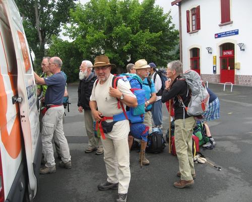 chargement du véhicule à St Jean
