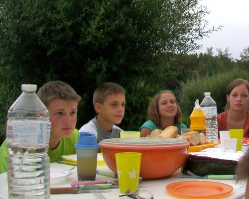 le repas au camping