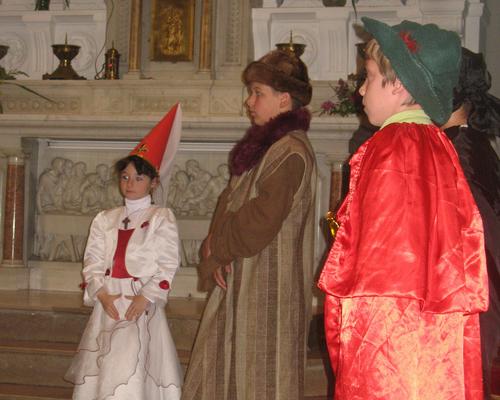 Les enfants de l'ACE ont gestué l'Évangile et participé à la procession des offrandes