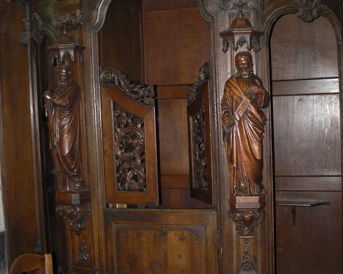 confessionnal à l'église St Wasnon