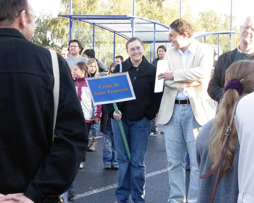 Nathalie et Samuel sont prêts  pour la présentation de la vie de St Fnançois aux enfants