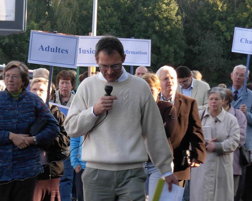 L'abbé Christophe nos présente la démarche. 
