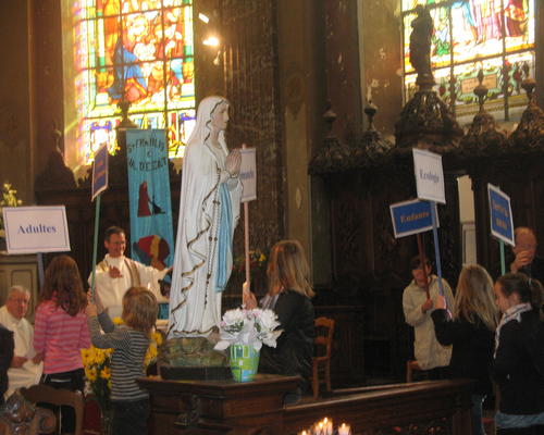 Messe en l'église de St Wasnon (Condé)