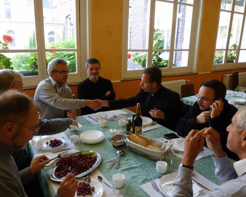 un climat fraternel